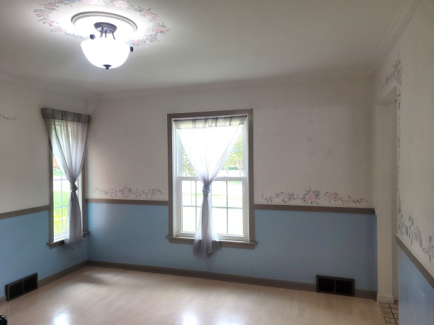 705 Woodlane, ROCKFORD, Illinois 61107, 3 Bedrooms Bedrooms, ,2 BathroomsBathrooms,House,For Sale,Woodlane,202505192