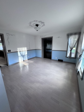 705 Woodlane, ROCKFORD, Illinois 61107, 3 Bedrooms Bedrooms, ,2 BathroomsBathrooms,House,For Sale,Woodlane,202505192