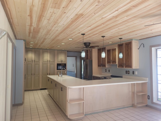 705 Woodlane, ROCKFORD, Illinois 61107, 3 Bedrooms Bedrooms, ,2 BathroomsBathrooms,House,For Sale,Woodlane,202505192