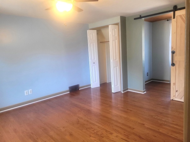 705 Woodlane, ROCKFORD, Illinois 61107, 3 Bedrooms Bedrooms, ,2 BathroomsBathrooms,House,For Sale,Woodlane,202505192