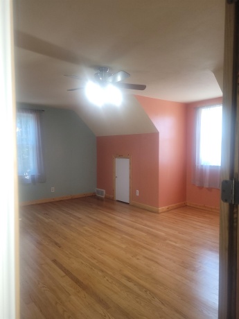 705 Woodlane, ROCKFORD, Illinois 61107, 3 Bedrooms Bedrooms, ,2 BathroomsBathrooms,House,For Sale,Woodlane,202505192