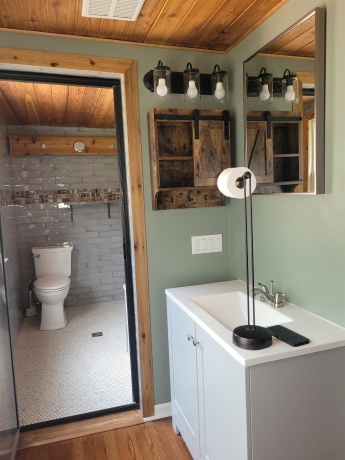 705 Woodlane, ROCKFORD, Illinois 61107, 3 Bedrooms Bedrooms, ,2 BathroomsBathrooms,House,For Sale,Woodlane,202505192