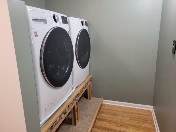 705 Woodlane, ROCKFORD, Illinois 61107, 3 Bedrooms Bedrooms, ,2 BathroomsBathrooms,House,For Sale,Woodlane,202505192