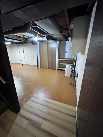 705 Woodlane, ROCKFORD, Illinois 61107, 3 Bedrooms Bedrooms, ,2 BathroomsBathrooms,House,For Sale,Woodlane,202505192