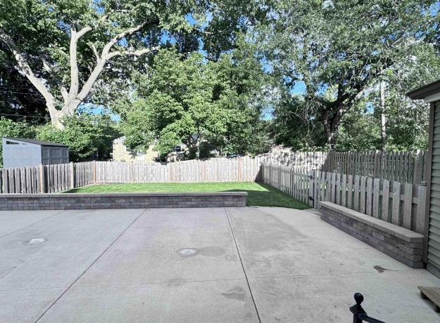 705 Woodlane, ROCKFORD, Illinois 61107, 3 Bedrooms Bedrooms, ,2 BathroomsBathrooms,House,For Sale,Woodlane,202505192