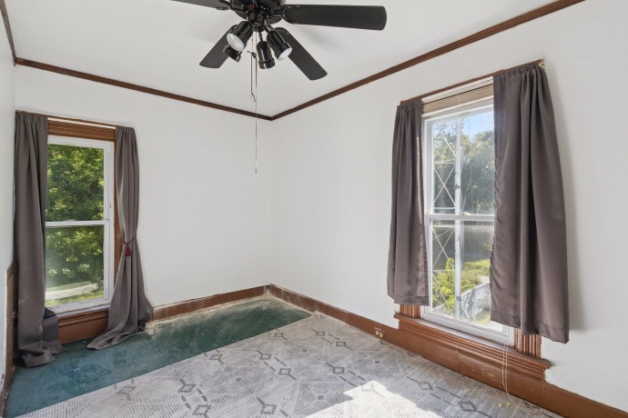 201 Hinkley, ROCKFORD, Illinois 61101, 3 Bedrooms Bedrooms, ,1 BathroomBathrooms,House,For Sale,Hinkley,202505208