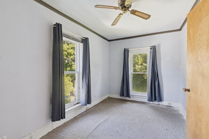 201 Hinkley, ROCKFORD, Illinois 61101, 3 Bedrooms Bedrooms, ,1 BathroomBathrooms,House,For Sale,Hinkley,202505208