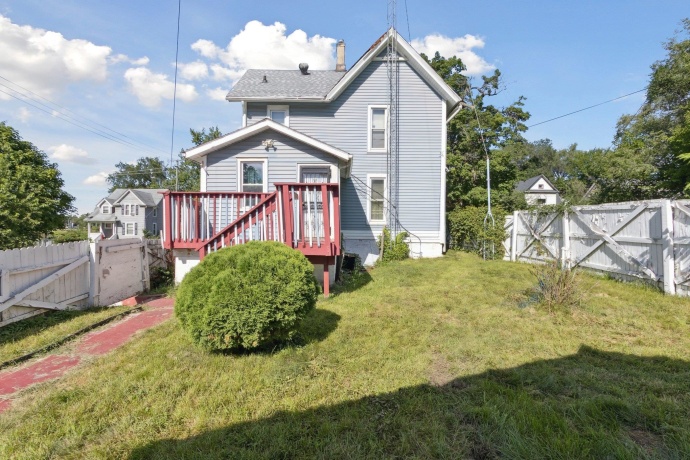 201 Hinkley, ROCKFORD, Illinois 61101, 3 Bedrooms Bedrooms, ,1 BathroomBathrooms,House,For Sale,Hinkley,202505208