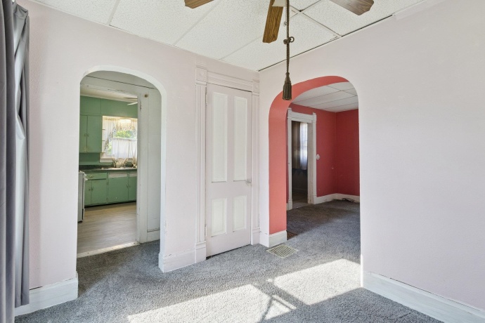 201 Hinkley, ROCKFORD, Illinois 61101, 3 Bedrooms Bedrooms, ,1 BathroomBathrooms,House,For Sale,Hinkley,202505208