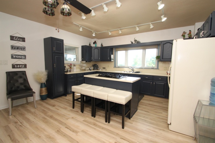 1431 IL Route 75 E, FREEPORT, Illinois 61032, 3 Bedrooms Bedrooms, ,2 BathroomsBathrooms,House,For Sale,IL Route 75 E,202505250