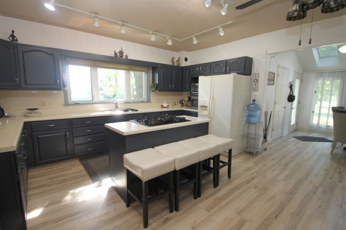 1431 IL Route 75 E, FREEPORT, Illinois 61032, 3 Bedrooms Bedrooms, ,2 BathroomsBathrooms,House,For Sale,IL Route 75 E,202505250