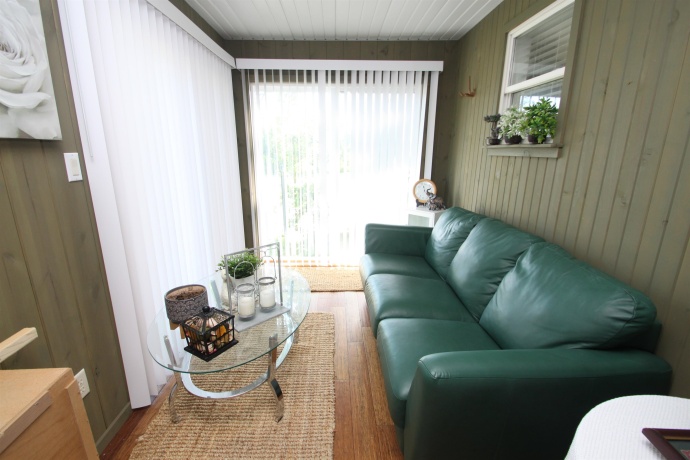 1431 IL Route 75 E, FREEPORT, Illinois 61032, 3 Bedrooms Bedrooms, ,2 BathroomsBathrooms,House,For Sale,IL Route 75 E,202505250