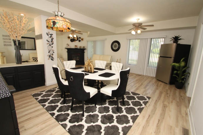 1431 IL Route 75 E, FREEPORT, Illinois 61032, 3 Bedrooms Bedrooms, ,2 BathroomsBathrooms,House,For Sale,IL Route 75 E,202505250