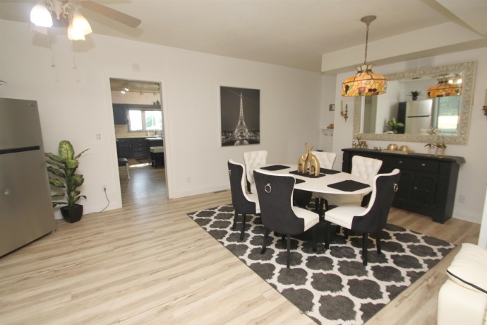 1431 IL Route 75 E, FREEPORT, Illinois 61032, 3 Bedrooms Bedrooms, ,2 BathroomsBathrooms,House,For Sale,IL Route 75 E,202505250