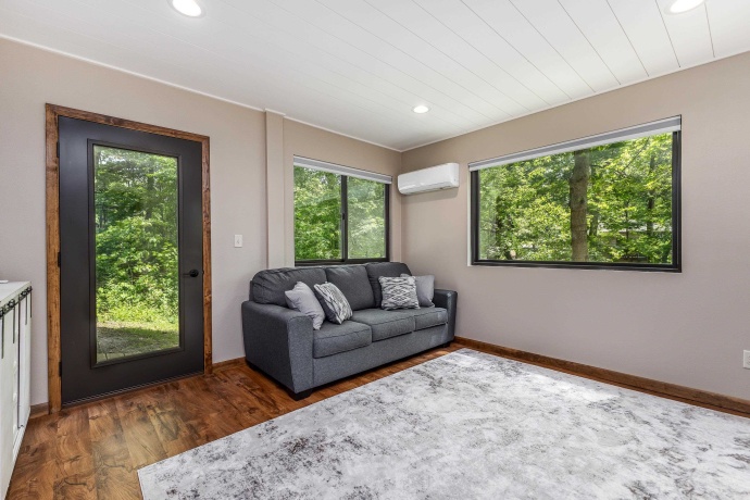 4 Colony, GALENA, Illinois 61036, 3 Bedrooms Bedrooms, ,2 BathroomsBathrooms,House,For Sale,Colony,202505272