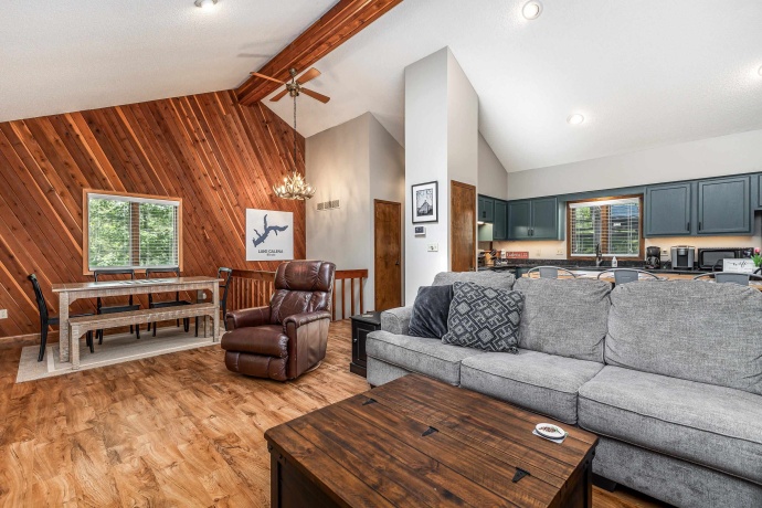 4 Colony, GALENA, Illinois 61036, 3 Bedrooms Bedrooms, ,2 BathroomsBathrooms,House,For Sale,Colony,202505272