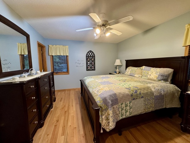 3 Hawthorn, GALENA, Illinois 61036, 4 Bedrooms Bedrooms, ,4 BathroomsBathrooms,House,For Sale,Hawthorn,202505275