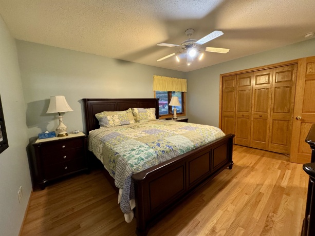 3 Hawthorn, GALENA, Illinois 61036, 4 Bedrooms Bedrooms, ,4 BathroomsBathrooms,House,For Sale,Hawthorn,202505275