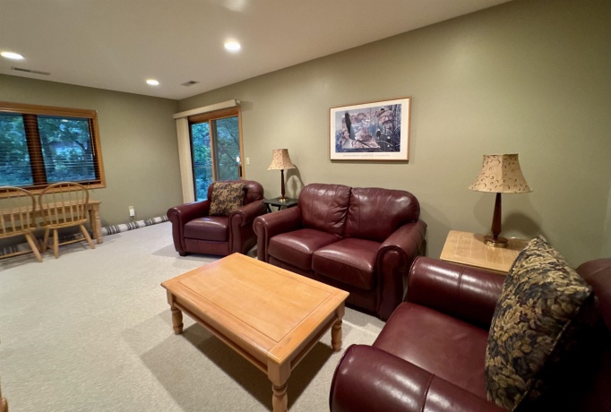 3 Hawthorn, GALENA, Illinois 61036, 4 Bedrooms Bedrooms, ,4 BathroomsBathrooms,House,For Sale,Hawthorn,202505275