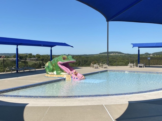 3 Hawthorn, GALENA, Illinois 61036, 4 Bedrooms Bedrooms, ,4 BathroomsBathrooms,House,For Sale,Hawthorn,202505275