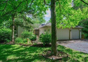 18 Colony, GALENA, Illinois 61036, 4 Bedrooms Bedrooms, ,3 BathroomsBathrooms,House,For Sale,Colony,202500871