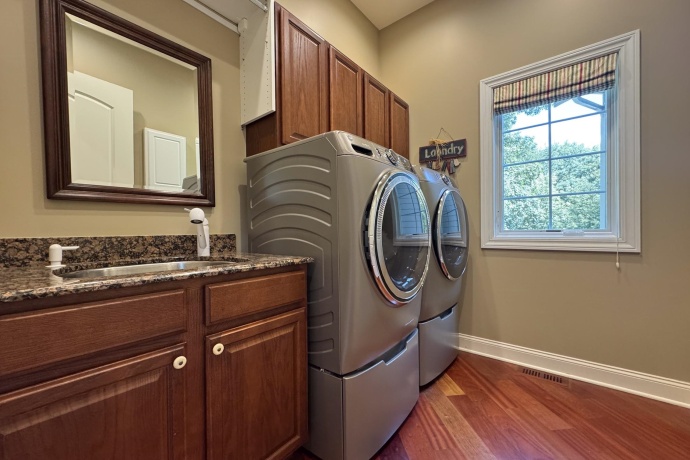 163 Russell Rd, OREGON, Illinois 61061, 4 Bedrooms Bedrooms, ,3 BathroomsBathrooms,House,For Sale,Russell Rd,202505314