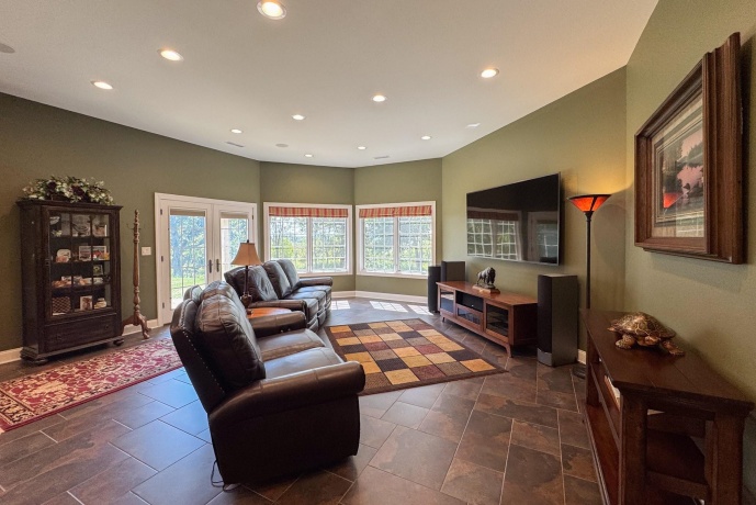 163 Russell Rd, OREGON, Illinois 61061, 4 Bedrooms Bedrooms, ,3 BathroomsBathrooms,House,For Sale,Russell Rd,202505314