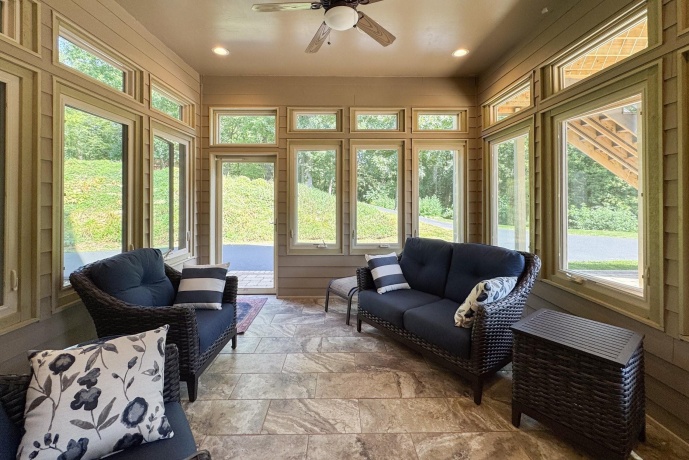 163 Russell Rd, OREGON, Illinois 61061, 4 Bedrooms Bedrooms, ,3 BathroomsBathrooms,House,For Sale,Russell Rd,202505314