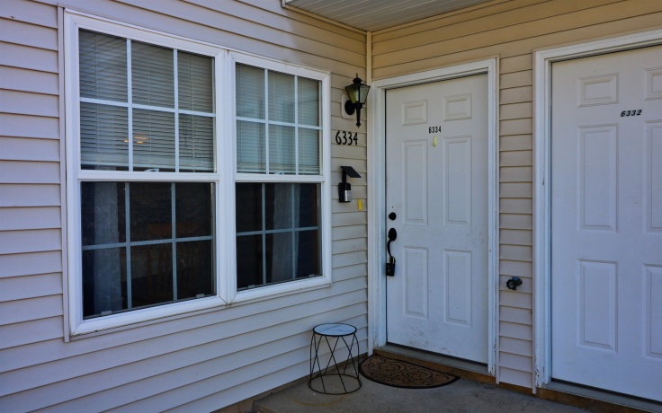 6334 Oakcrest, LOVES PARK, Illinois 61111, 2 Bedrooms Bedrooms, ,2 BathroomsBathrooms,Condominium,For Sale,Oakcrest,202505319