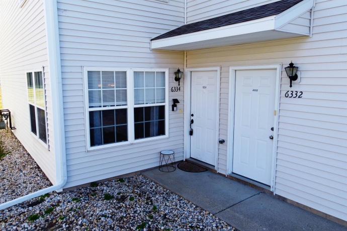 6334 Oakcrest, LOVES PARK, Illinois 61111, 2 Bedrooms Bedrooms, ,2 BathroomsBathrooms,Condominium,For Sale,Oakcrest,202505319