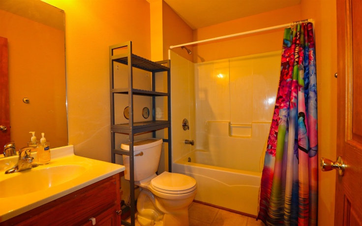 6334 Oakcrest, LOVES PARK, Illinois 61111, 2 Bedrooms Bedrooms, ,2 BathroomsBathrooms,Condominium,For Sale,Oakcrest,202505319