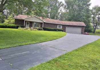 247 EDGEWOOD, BELVIDERE, Illinois 61008, 2 Bedrooms Bedrooms, ,2 BathroomsBathrooms,House,For Sale,EDGEWOOD,202504852