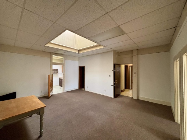 101 Market, MOUNT CARROLL, Illinois 61053, ,Business/retail,For Sale,Market,202505346