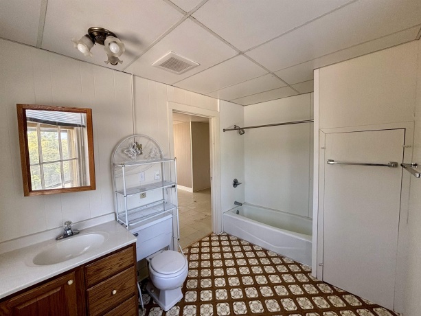 101 Market, MOUNT CARROLL, Illinois 61053, ,3 - 4 Units,For Sale,Market,202505347