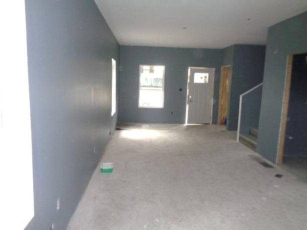 1906 4th, ROCKFORD, Illinois 61104, 2 Bedrooms Bedrooms, ,2 BathroomsBathrooms,House,For Sale,4th,202505357