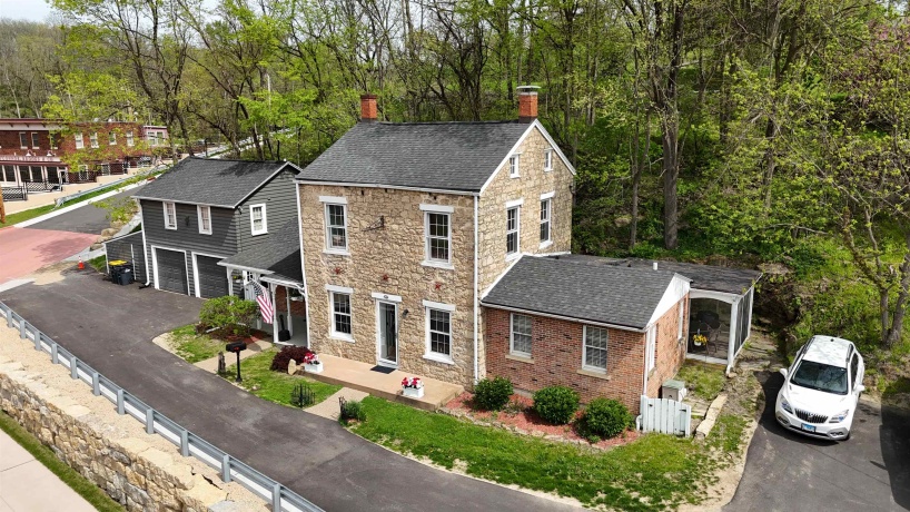 809 Spring (Hwy 20), GALENA, Illinois 61036, ,Mixed Use,For Sale,Spring (Hwy 20),202406701