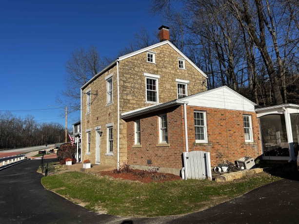 809 Spring (Hwy 20), GALENA, Illinois 61036, ,Mixed Use,For Sale,Spring (Hwy 20),202406701