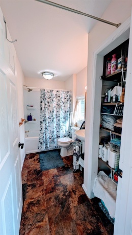 406 Garfield, LEAF RIVER, Illinois 61047, 3 Bedrooms Bedrooms, ,1 BathroomBathrooms,House,For Sale,Garfield,202505363