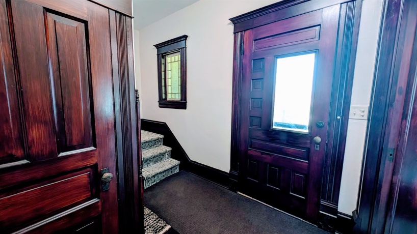 406 Garfield, LEAF RIVER, Illinois 61047, 3 Bedrooms Bedrooms, ,1 BathroomBathrooms,House,For Sale,Garfield,202505363