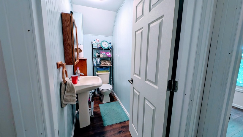 406 Garfield, LEAF RIVER, Illinois 61047, 3 Bedrooms Bedrooms, ,1 BathroomBathrooms,House,For Sale,Garfield,202505363