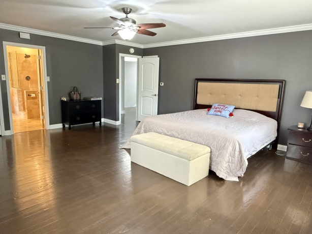 402 Le Fevre, STERLING, Illinois 61081, 5 Bedrooms Bedrooms, ,3 BathroomsBathrooms,House,For Sale,Le Fevre,202505365