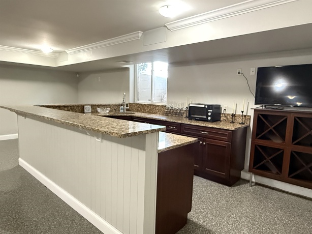 402 Le Fevre, STERLING, Illinois 61081, 5 Bedrooms Bedrooms, ,3 BathroomsBathrooms,House,For Sale,Le Fevre,202505365