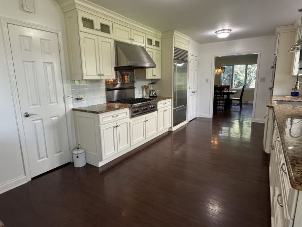 402 Le Fevre, STERLING, Illinois 61081, 5 Bedrooms Bedrooms, ,3 BathroomsBathrooms,House,For Sale,Le Fevre,202505365