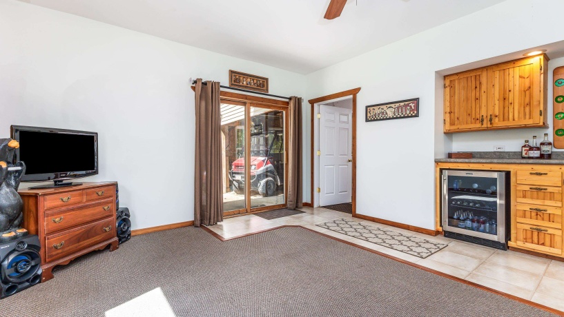 9A211 Walnut, APPLE RIVER, Illinois 61001, 4 Bedrooms Bedrooms, ,3 BathroomsBathrooms,House,For Sale,Walnut,202505383