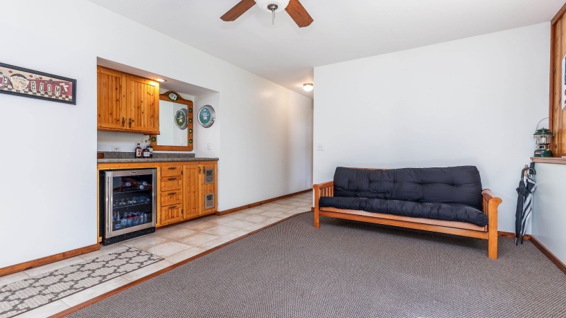 9A211 Walnut, APPLE RIVER, Illinois 61001, 4 Bedrooms Bedrooms, ,3 BathroomsBathrooms,House,For Sale,Walnut,202505383