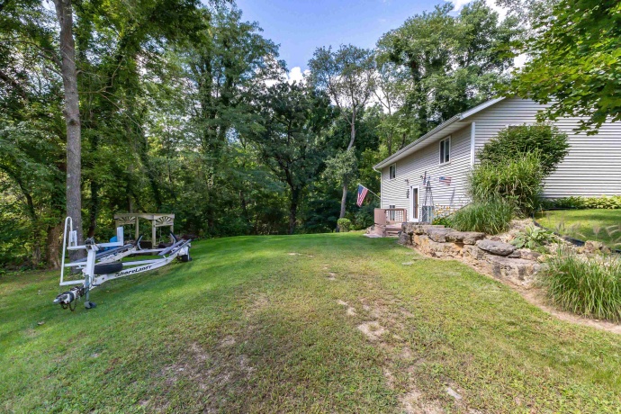 9A211 Walnut, APPLE RIVER, Illinois 61001, 4 Bedrooms Bedrooms, ,3 BathroomsBathrooms,House,For Sale,Walnut,202505383