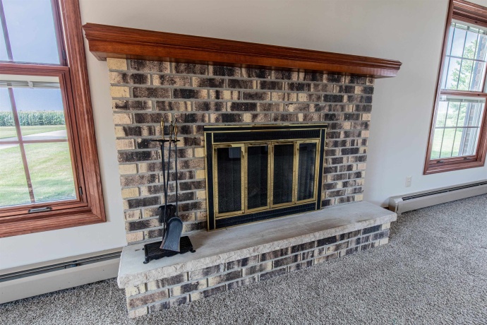 35588 2300, MENDOTA, Illinois 61342, 3 Bedrooms Bedrooms, ,2 BathroomsBathrooms,House,For Sale,2300,202505394