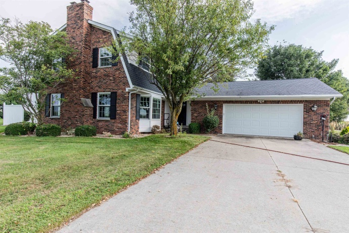 35588 2300, MENDOTA, Illinois 61342, 3 Bedrooms Bedrooms, ,2 BathroomsBathrooms,House,For Sale,2300,202505394