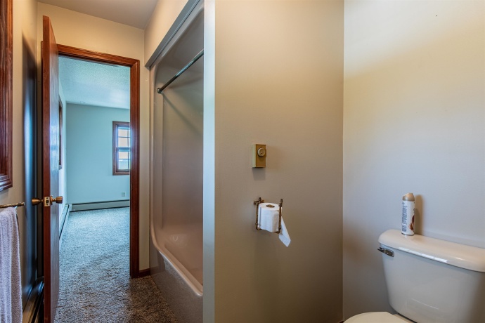 35588 2300, MENDOTA, Illinois 61342, 3 Bedrooms Bedrooms, ,2 BathroomsBathrooms,House,For Sale,2300,202505394