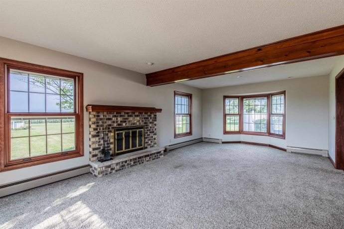 35588 2300, MENDOTA, Illinois 61342, 3 Bedrooms Bedrooms, ,2 BathroomsBathrooms,House,For Sale,2300,202505394